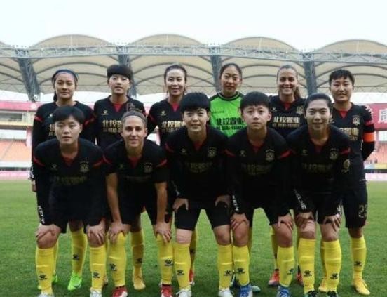  巴黎女足达成五连冠伟业,男足战绩形成鲜明对比  