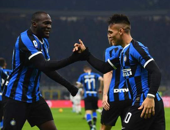  亚特兰大火力全开五球横扫，穆里尔戴帽领跑射手榜  